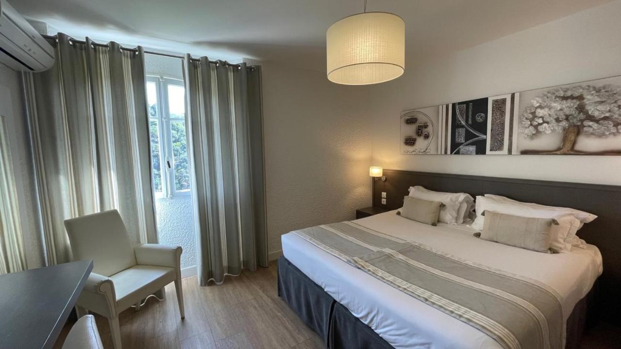 Hotel & Restaurant Les 3 Barbus Anduze Εξωτερικό φωτογραφία