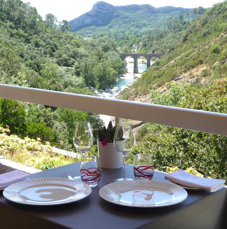 Hotel & Restaurant Les 3 Barbus Anduze Εξωτερικό φωτογραφία